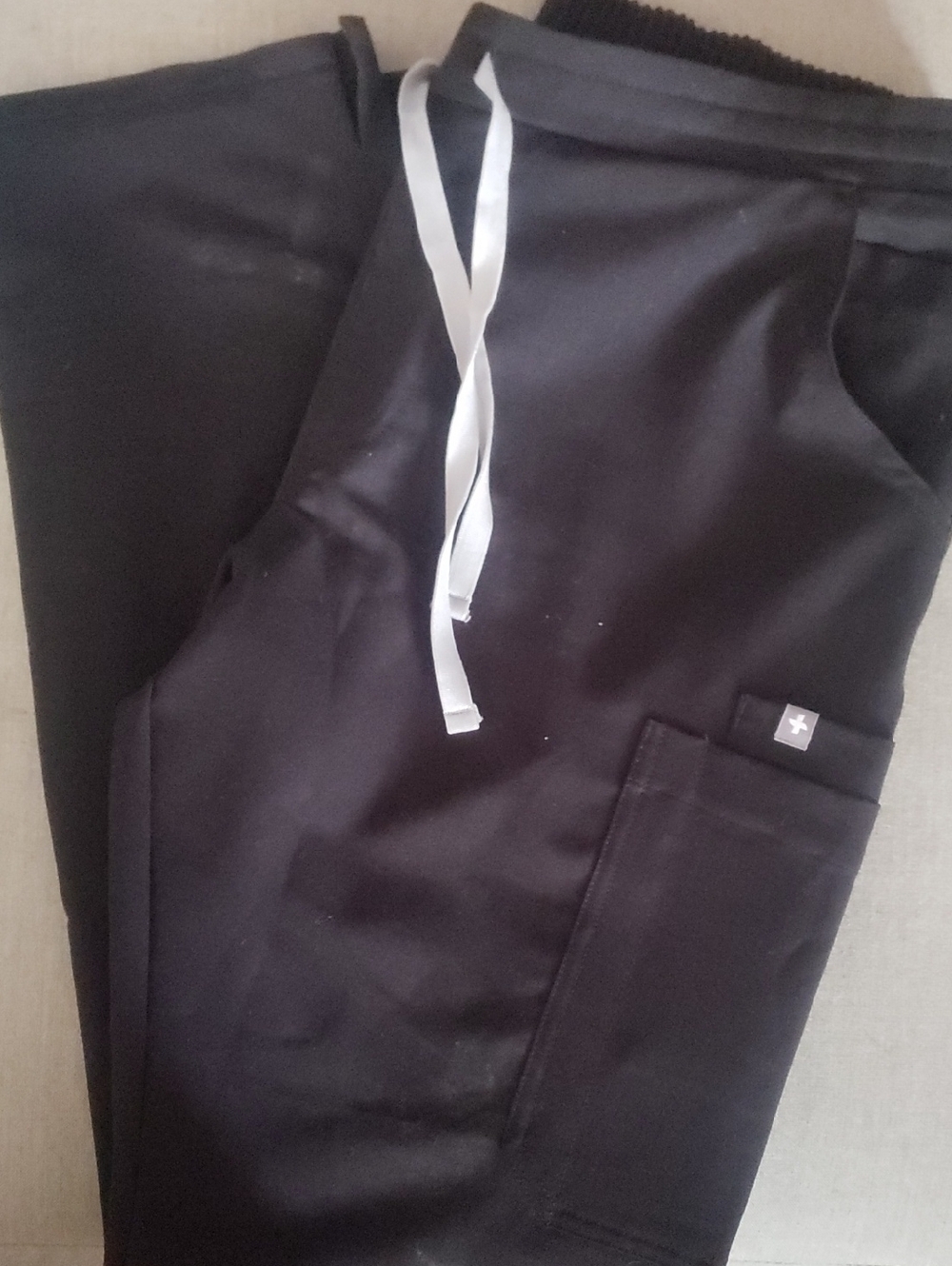 Figs Yola Slim Fit M in black